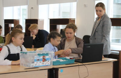 Центры «Точка роста» открыты еще в двух школах Куйбышевского района