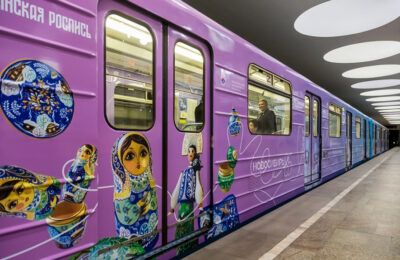 В Новосибирском метрополитене запустили поезд региональных брендов
