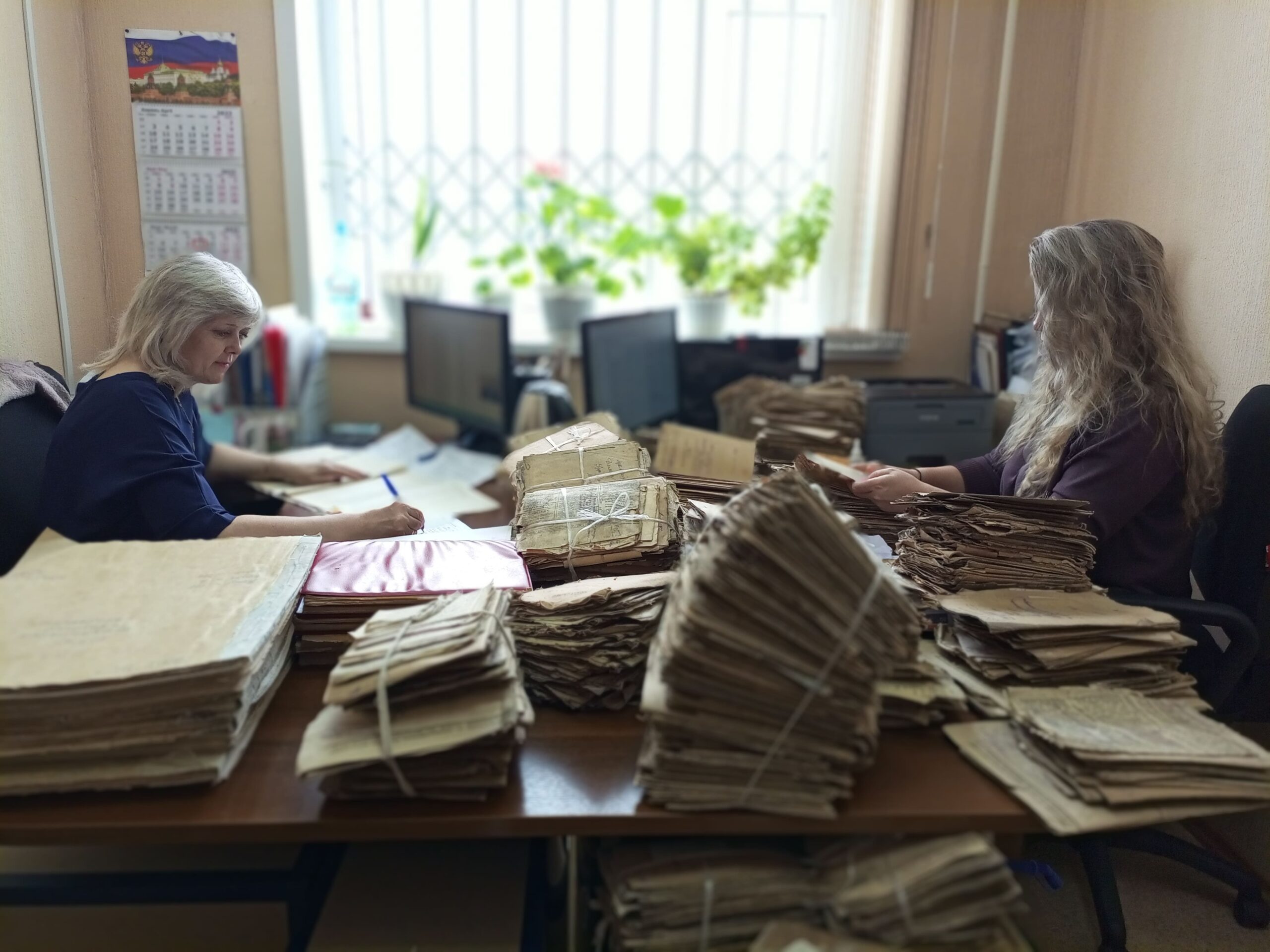 Куйбышевскому архиву в этом году исполняется 86 лет. Его история тесно переплетается с историей района.