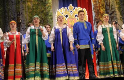 В стихах и песнях признались в любви к России в Куйбышеве