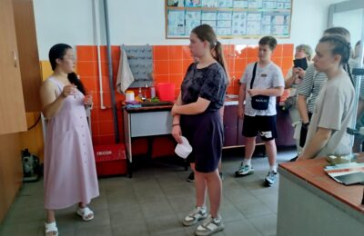 Будущие химики совершили экскурсию в Куйбышевский политехнический колледж