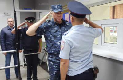 Полицию в Куйбышеве с рабочим визитом посетил начальник ГУ МВД России по Новосибирской области
