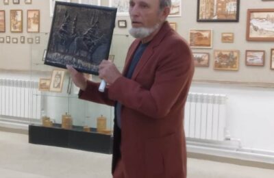 Почти 200 картин Анатолия Троянова представлены на выставке в Куйбышеве