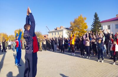 Более 400 школьников Куйбышевского района участвовали в проекте «День с защитником»