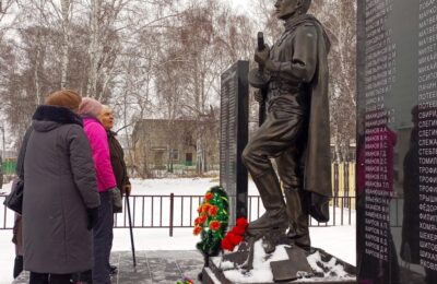 Открытие памятника в Булатово собрало бывших односельчан
