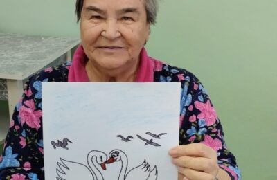 «Зажги синим»: пожилым людям в Куйбышеве рассказали о цветотерапии