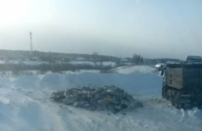 Горячая зола стала причиной загорания отходов в мусоровозе в Новосибирской области