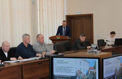 Глава Куйбышевского района Олег Караваев представил депутатам итоги работы за 2023 год