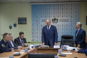 Александр Карелин провел встречу в Службе аварийно-спасательных работ и гражданской защиты в Новосибирске