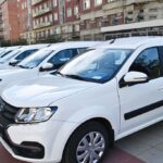 Андрей Травников вручил ключи от автомобилей многодетным семьям