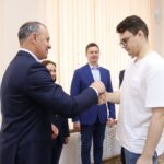 Сотрудникам ЦРБ вручили ключи от новых квартир в Куйбышеве