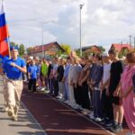 Два школьных стадиона открыли в Куйбышеве