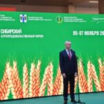 Губернатор Андрей Травников приветствовал участников форума «Сибирь – житница России»