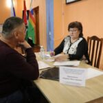 Мобильная бригада оказала помощь почти 1000 семей участников СВО в Новосибирской области