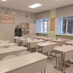 В школах Новосибирской области на переменах звучат патриотические песни