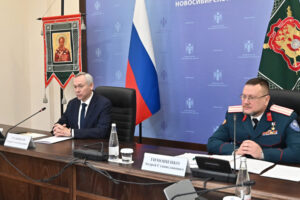 Любо, братцы: Андрей Травников поблагодарил сибирских казаков за воспитание молодёжи