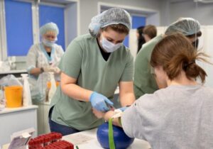 300 тысяч человек в Новосибирской области пройдут медосмотры без отрыва от производства