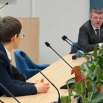 «Разговоры о важном» со школьниками в Новосибирской области ведут представители власти