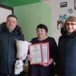 Матери участника СВО в Куйбышеве передали письмо от заместителя командира войсковой части