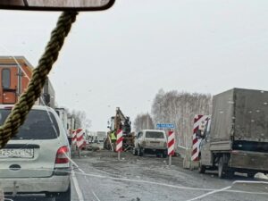 Губернатор Новосибирской области потребовал ужесточить контроль качества дорожных работ