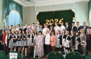 В школах Новосибирской области звенят Последние звонки