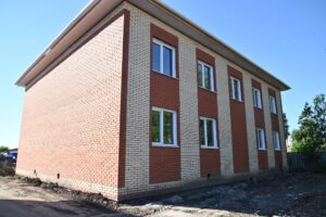 Более 280 миллионов рублей направят на строительство служебного жилья в Новосибирской области