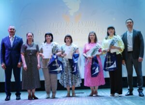 Соцработников в канун профессионального праздника чествовали в Куйбышеве