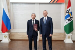 Куйбышевцу Дмитрию Махныткину вручили диплом выпускника программы «Герои НовоСибири»
