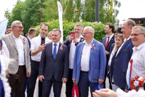«Единая Россия» поздравила жителей Новосибирской области с Днем России