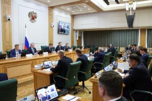 Андрей Травников представил в Совете Федерации опыт Новосибирской области по реализации проектов