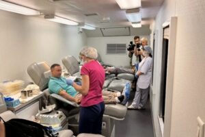 Спортсмены Новосибирской области сдали кровь в преддверии Дня физкультурника
