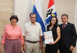 Более 200 добровольцев наградили в Новосибирской области