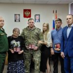Медалью «За храбрость» и Орденом Мужества отмечены бойцы из Куйбышевского района