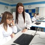 Кадровый дефицит в системе образовании Новосибирской области решается двумя программами