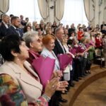 Губернатор поздравил педагогов Новосибирской области с Днем учителя