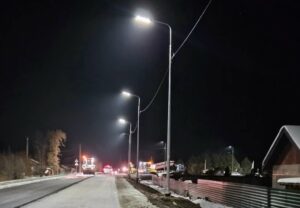 Десять километров региональных дорог в Новосибирской области оснастят освещением