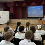 Цифровой ликбез провели для новосибирских школьников